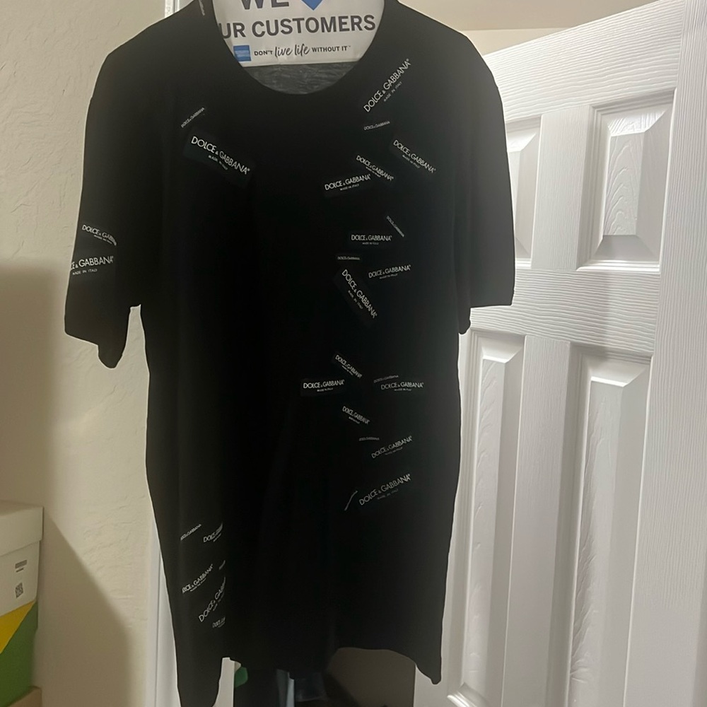 Dolce and Gabbana T shirt retails